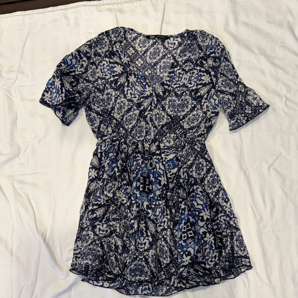 Zara Navy Blue and White Floral Print Short Dress